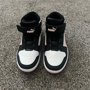 Girls Puma shoes size 3